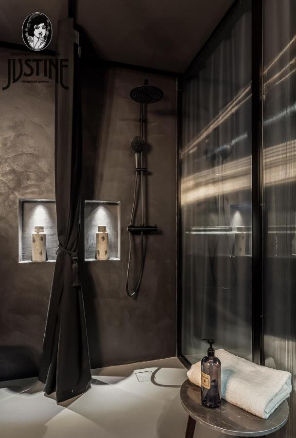Suite Shibari By Justine Apartments Sobria Elegante Y Pecaminosa Apartamento Turistico En Madrid Rio Экстерьер фото