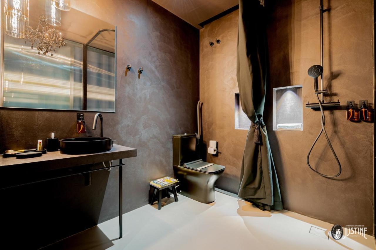 Suite Shibari By Justine Apartments Sobria Elegante Y Pecaminosa Apartamento Turistico En Madrid Rio Экстерьер фото